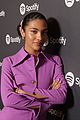 olivia-dean-so-easy