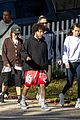 selena-stroll2