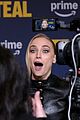 sophie-turner-steal