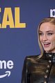 sophie-turner-steal