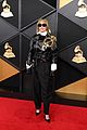 miley-grammys-red