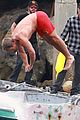 amell-dive2