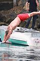 amell-dive2