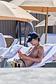 chalamet-beachtime
