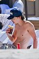 chalamet-beachtime
