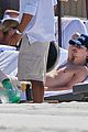 chalamet-beachtime