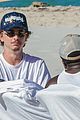 chalamet-beachtime