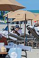 chalamet-beachtime