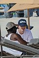 chalamet-beachtime