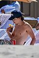 chalamet-beachtime