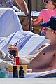 chalamet-beachtime