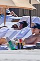chalamet-beachtime