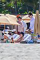 chalamet-beachtime