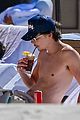 chalamet-beachtime