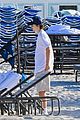 chalamet-beachtime